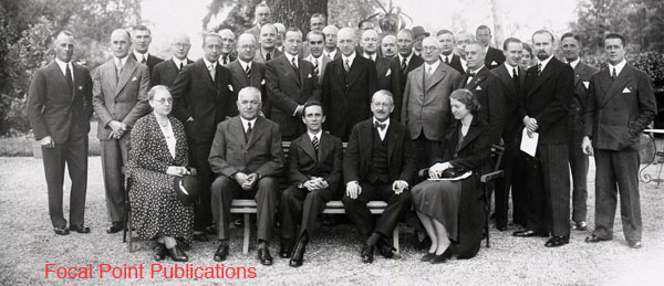 020112 8 Goebbels 1933 Genf 600