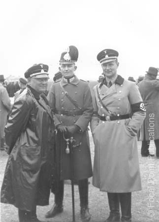 Karl%20Wolff%20w%20friends