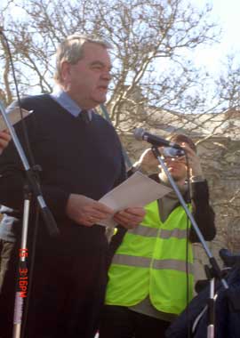 Irving speaking b 270