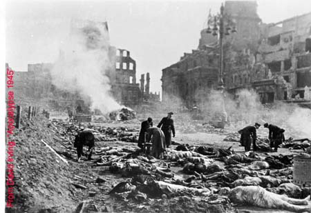 140407 14 Corpses publicly cremated in Dresden