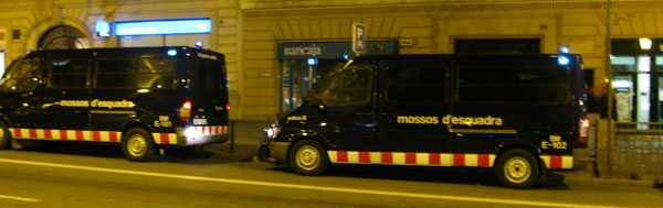 171208 13 Barcelona police b 600