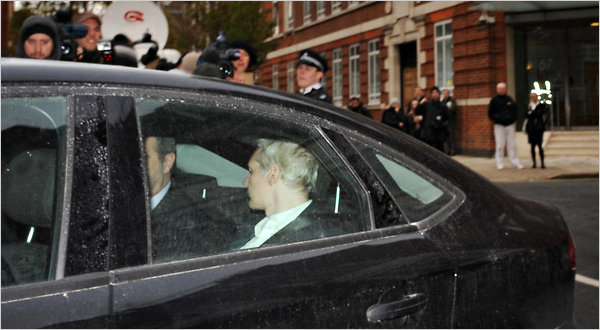 Assange to court