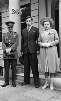 Investiture 1940 200
