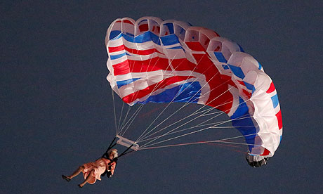 Queen parachutes
